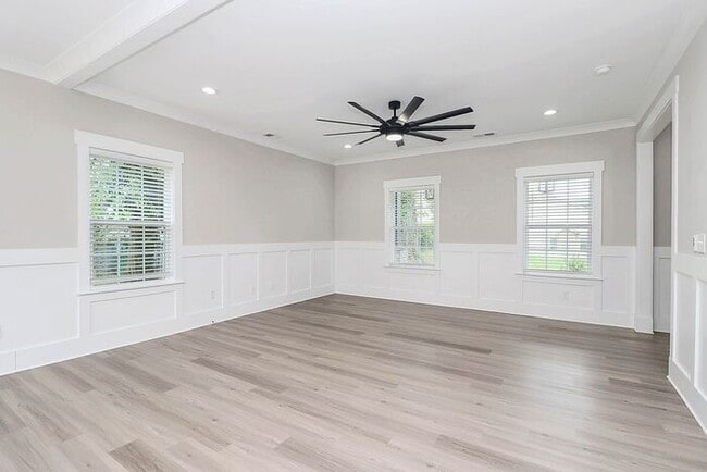Building Photo - Stunning 3BD/2.5BA Home in Charlotte!