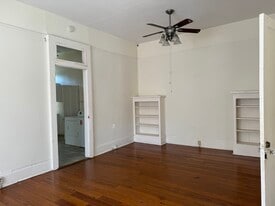 Building Photo - 7500 Freret St
