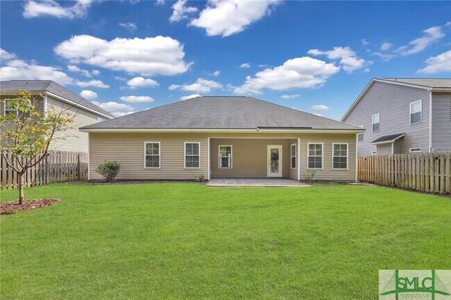 Building Photo - 136 Waverly Way