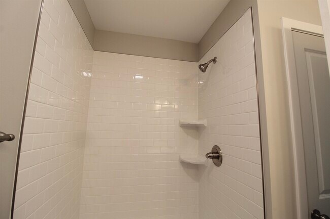 Building Photo - 101 WILLOWSTONE Ct