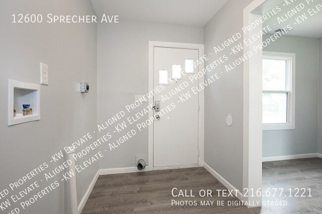 Building Photo - 12600 Sprecher Ave