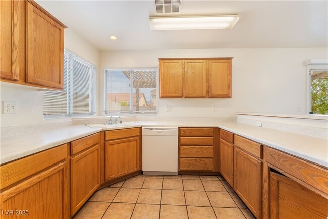 Building Photo - 906 Mandolin Way