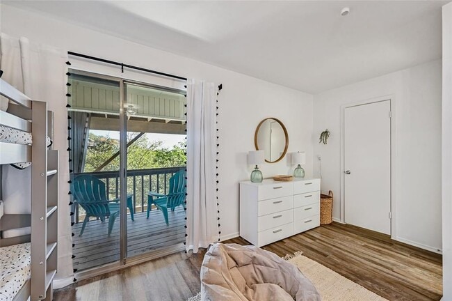 Building Photo - 115 Comanche Dr