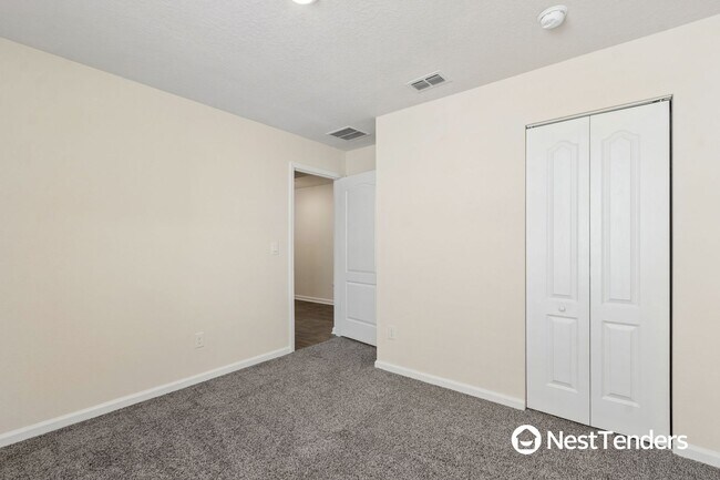 Building Photo - 65206 Lagoon Forest Dr