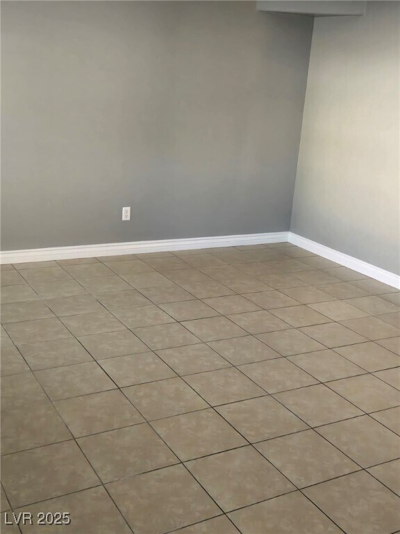 Building Photo - 10173 Quaint Tree St