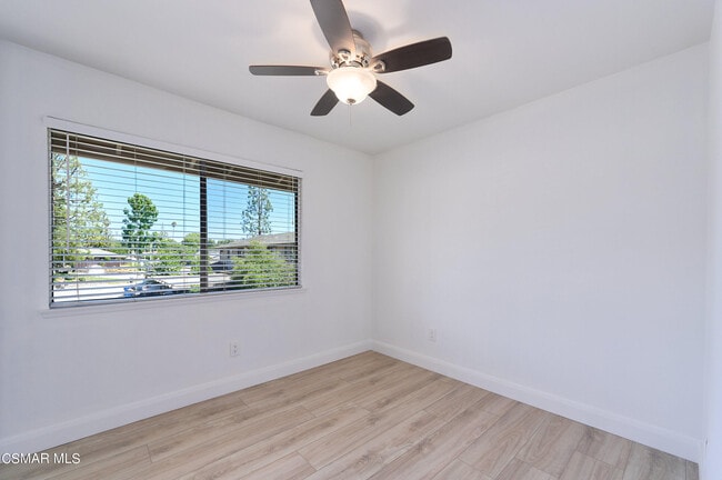 Building Photo - 28955 Oakpath Dr