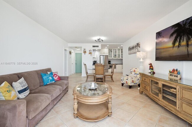 Building Photo - 3505 S Ocean Dr