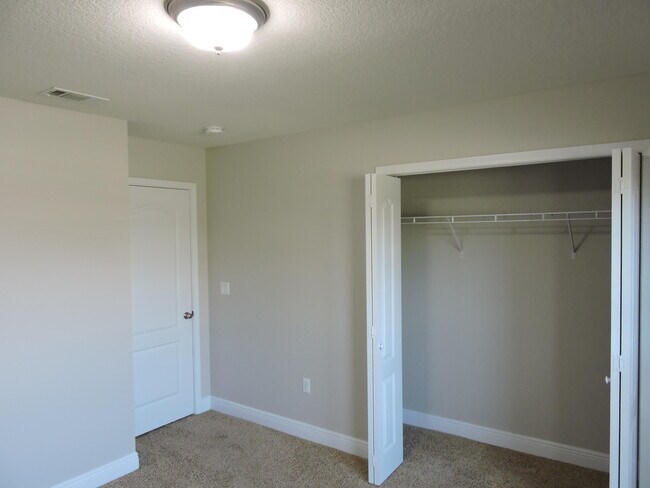 Building Photo - 4642 Hermosa Rd