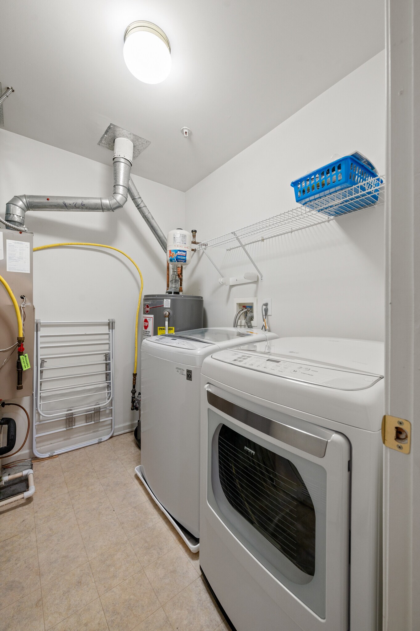 Building Photo - 1408 Black Walnut Dr