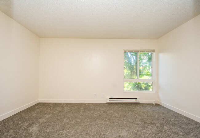 Building Photo - 816 N Delaware St