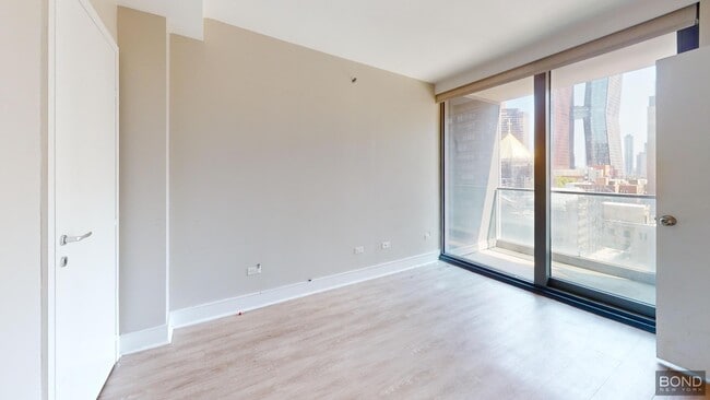 Building Photo - 237 E 34th St