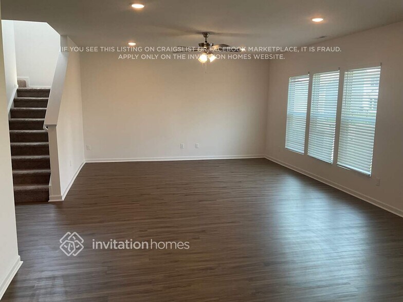 Building Photo - 3810 Lantern Ln