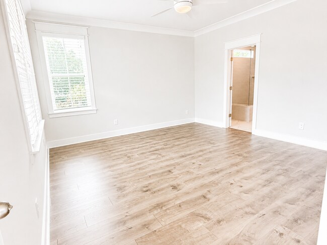 Building Photo - 1502 Layback Aly