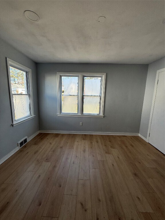 Building Photo - 712 Pickwick Dr