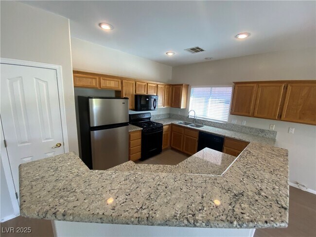Building Photo - 2754 Grande Valley Dr