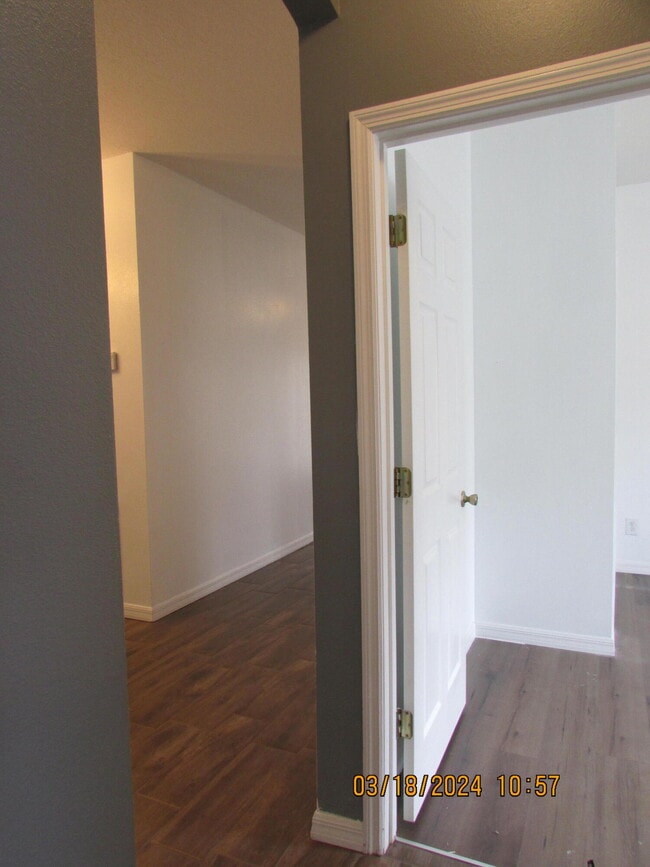 Building Photo - 2089 Maeve Cir