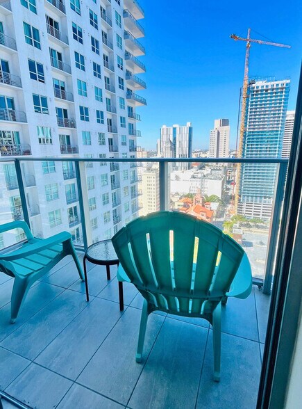 Building Photo - 227 NE 2nd St