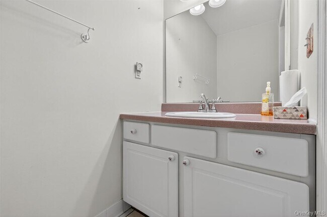 Building Photo - 226 Eagleton Dr