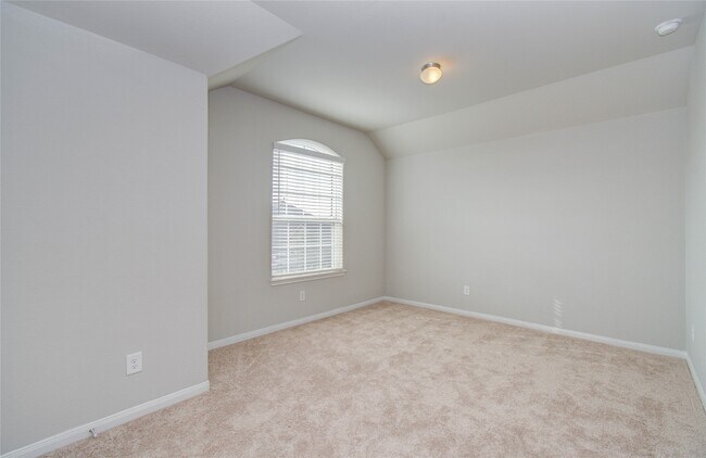 Building Photo - 24938 Pavarotti Pl