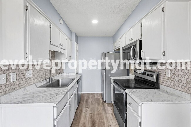 Building Photo - 5806 Ashridge Pl