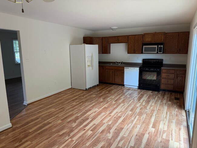 Building Photo - 5109 Pecan Dr