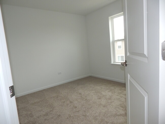 Building Photo - 12382 Tinsley St