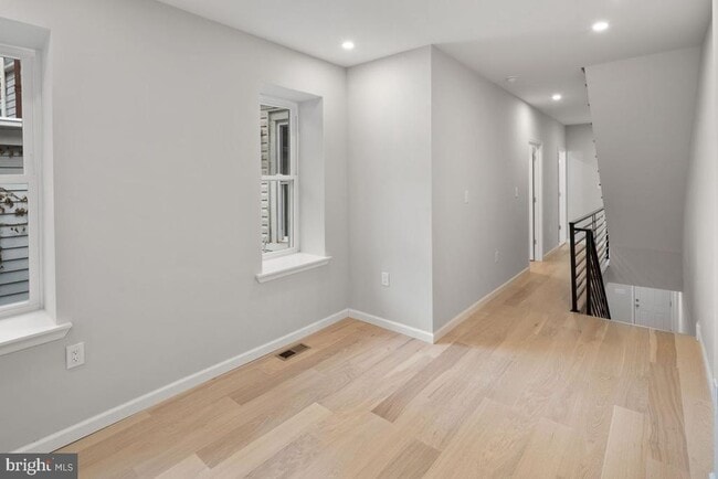 Building Photo - 4129 Terrace St