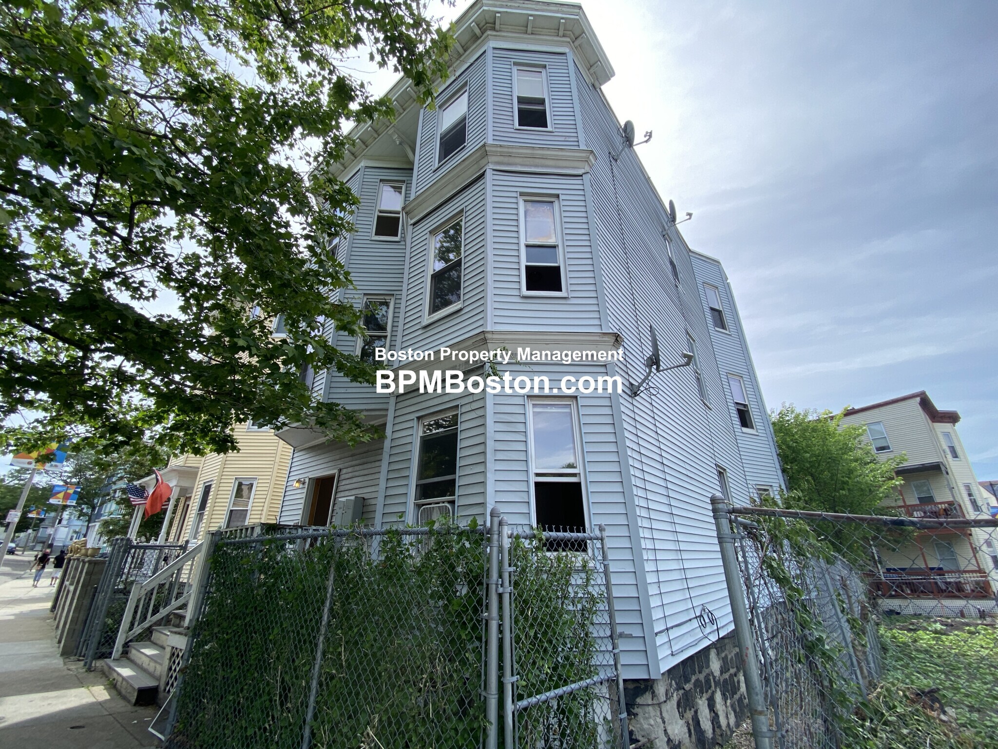 Building Photo - 139 Bowdoin St