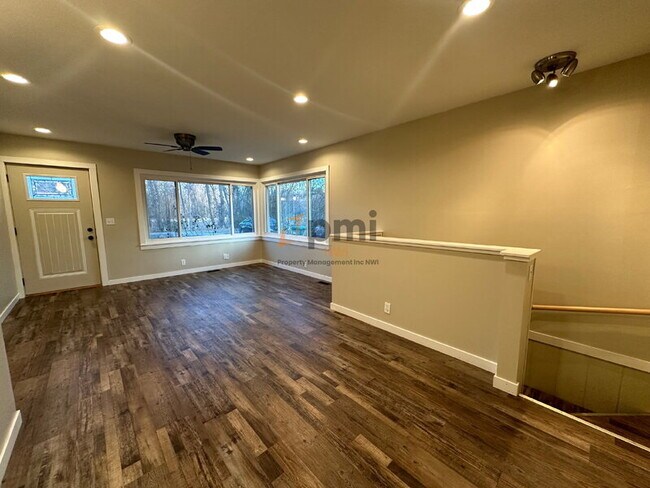 Building Photo - 1506 Rumely St