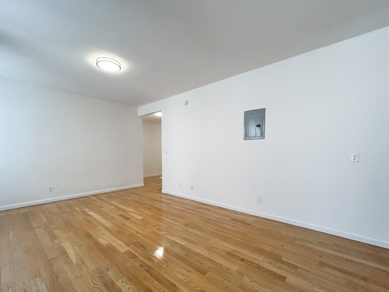 Building Photo - 601 W 137th St