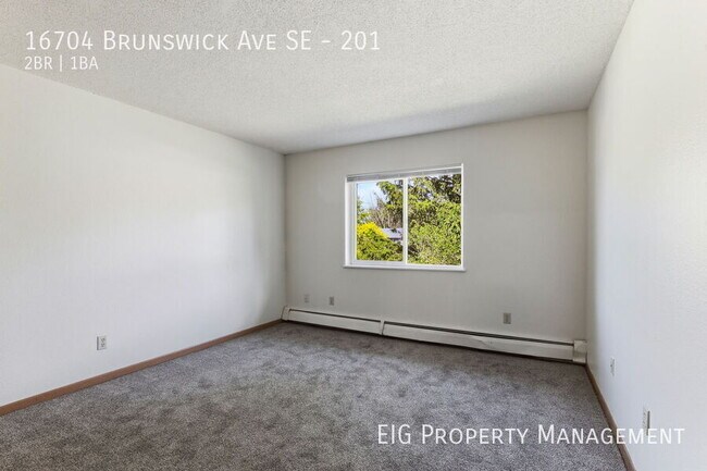 Building Photo - 16704 Brunswick Ave SE