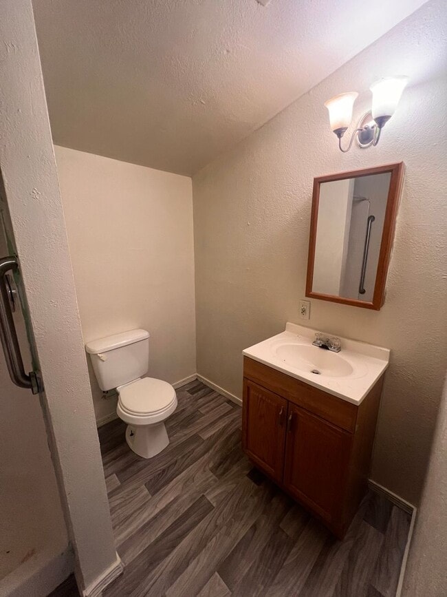 Building Photo - HUD Property