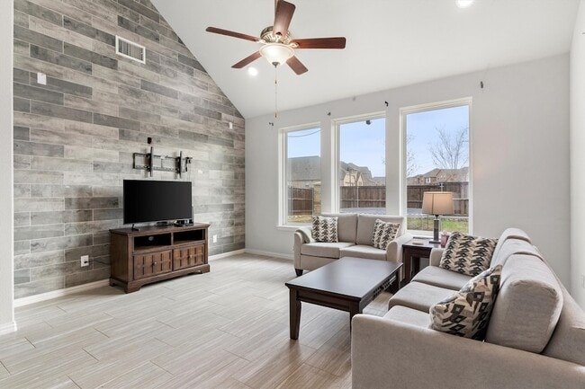 Building Photo - 1610 Temperance Wy