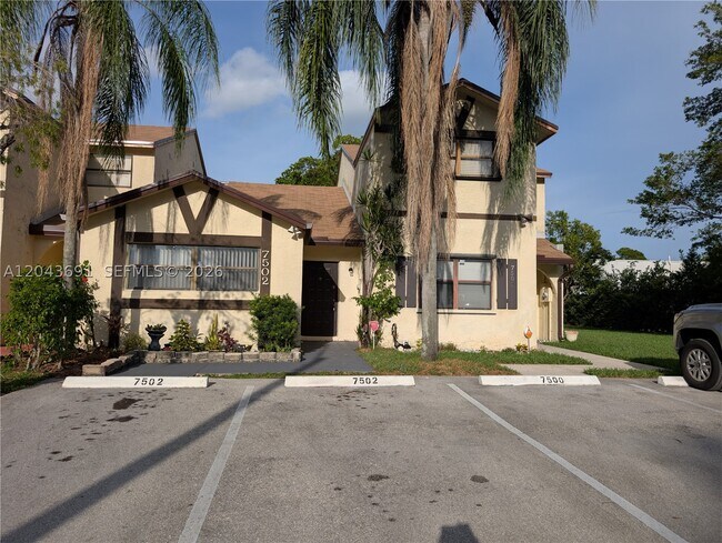 Building Photo - 7502 NW 33rd St