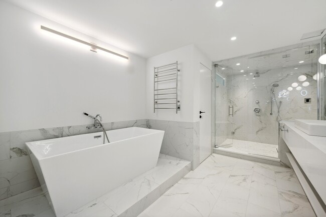 Building Photo - 180 E Pearson St