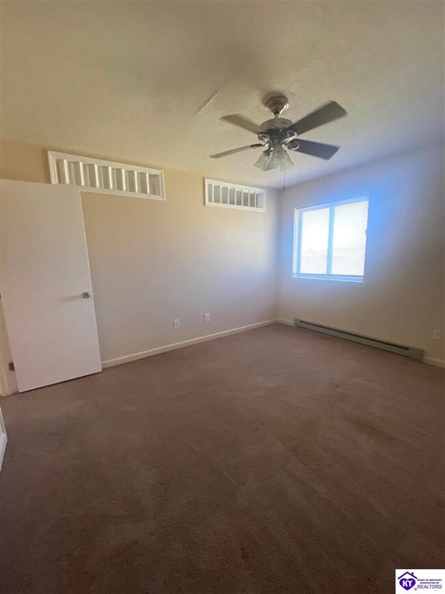 Building Photo - 505 Independence Ct