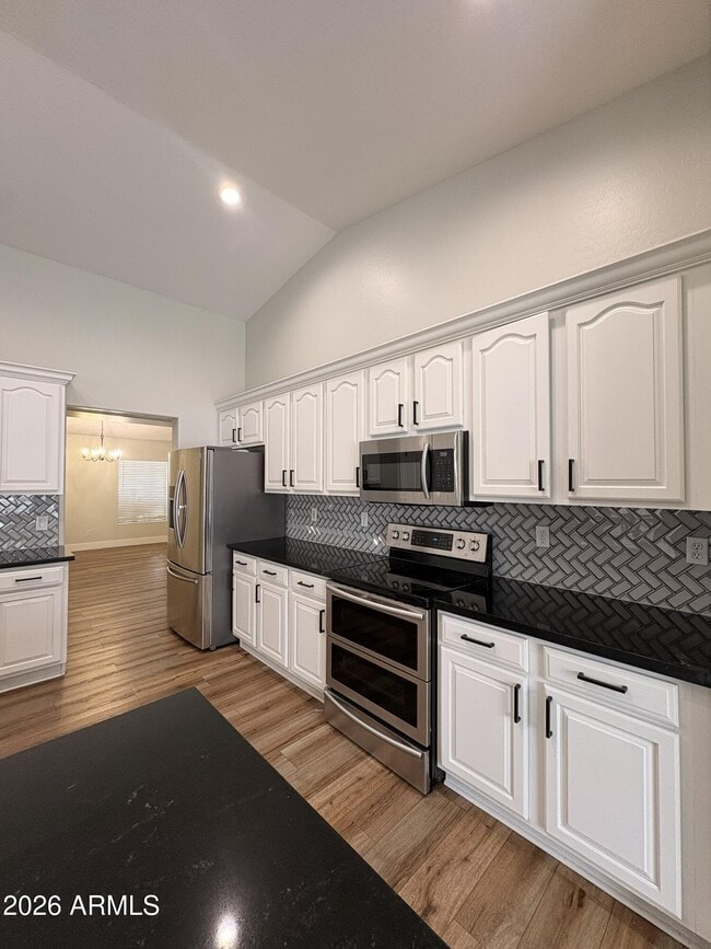 Building Photo - 13528 W Windsor Blvd