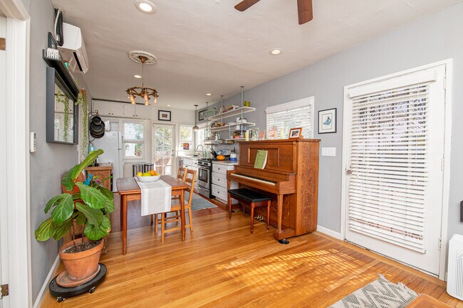 Building Photo - 3254 Upas St