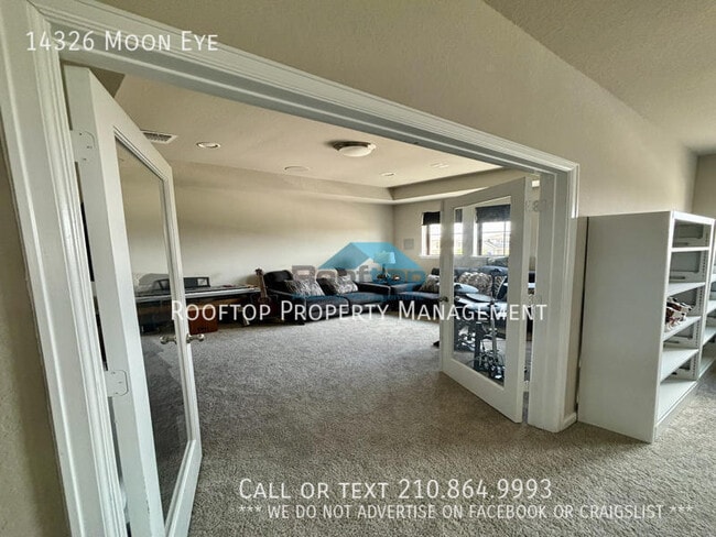 Building Photo - 14326 Moon Eye