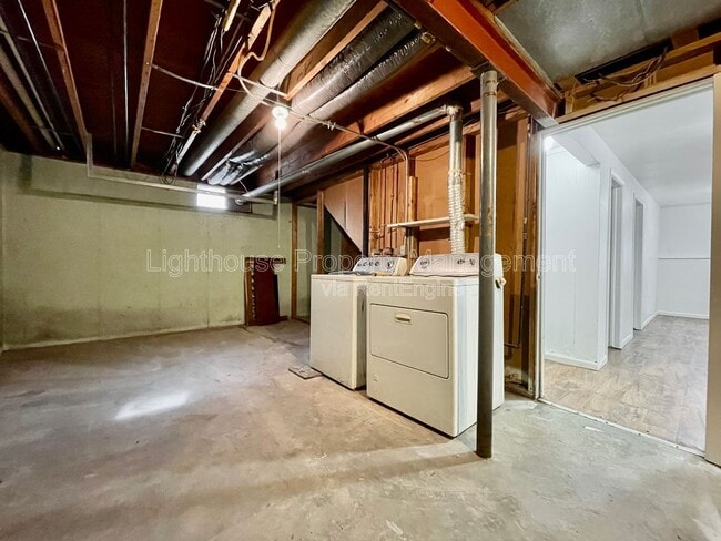 Building Photo - 4313 Dawes Ct SE