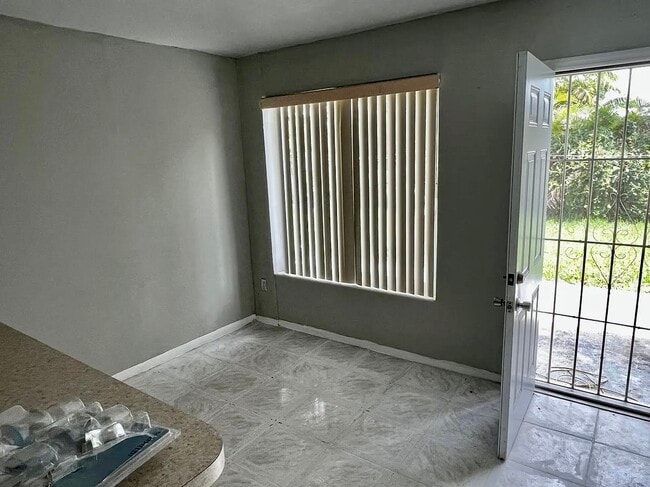 Building Photo - 47 NW 151st St