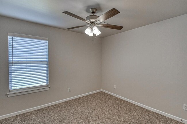 Building Photo - 3313 Mt Nebo Dr