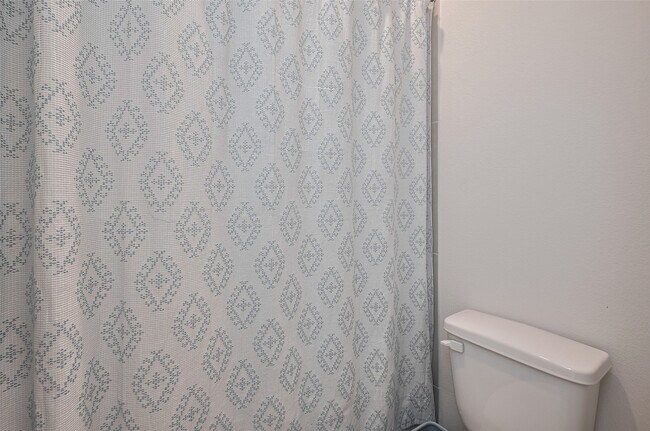 Building Photo - 16803 Jacobs Peak Path