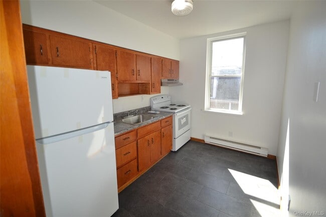 Building Photo - 510 Piermont Ave