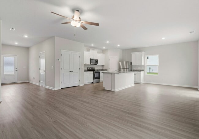 Building Photo - 1004 Peaceful Fawn Dr