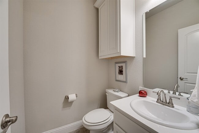 Building Photo - 1651 Sonnet Dr