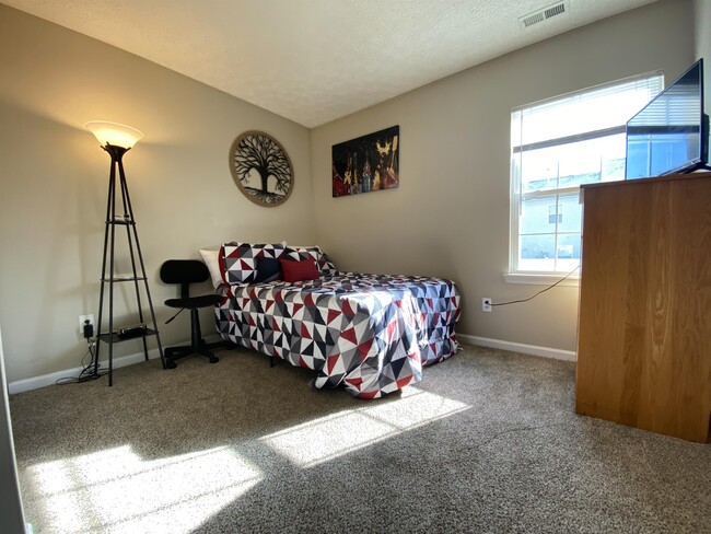 Building Photo - 5218 Malik Dr
