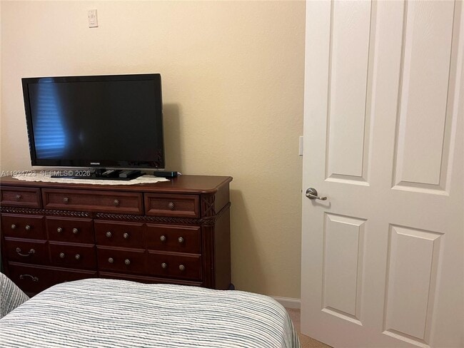 Building Photo - 3500 Oaks Clubhouse Dr