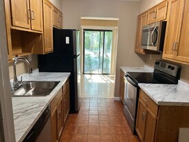 Building Photo - 11 Sunstone Dr