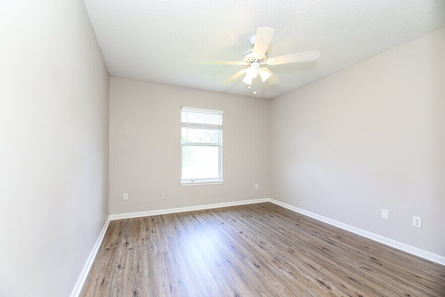 Building Photo - 3518 Brangus Ct